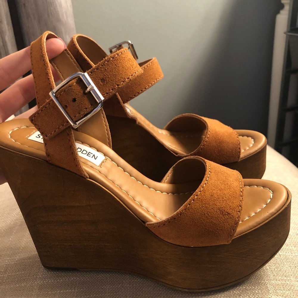 BRAND NEW STEVE MADDEN SHOES
